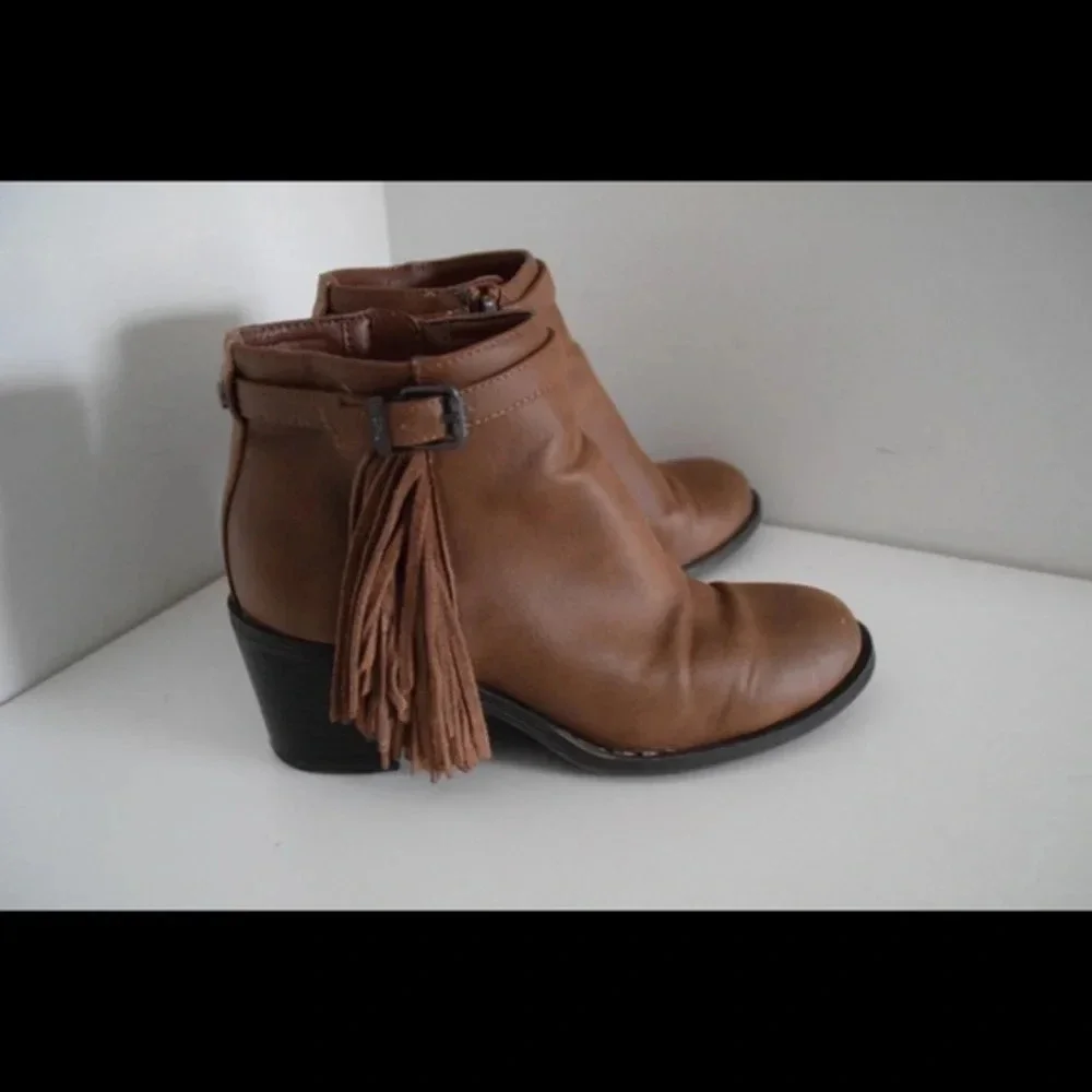 Circus by Sam Edelman ankle boots